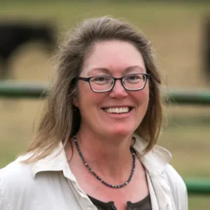 ARCH certified equine assisted psychotherapy practitioner Heather Jeffrey Headshot